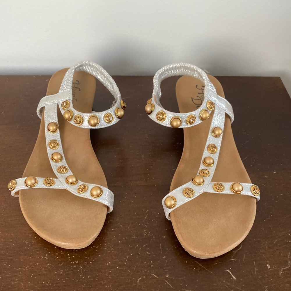Adorable Hunky Dory sandals